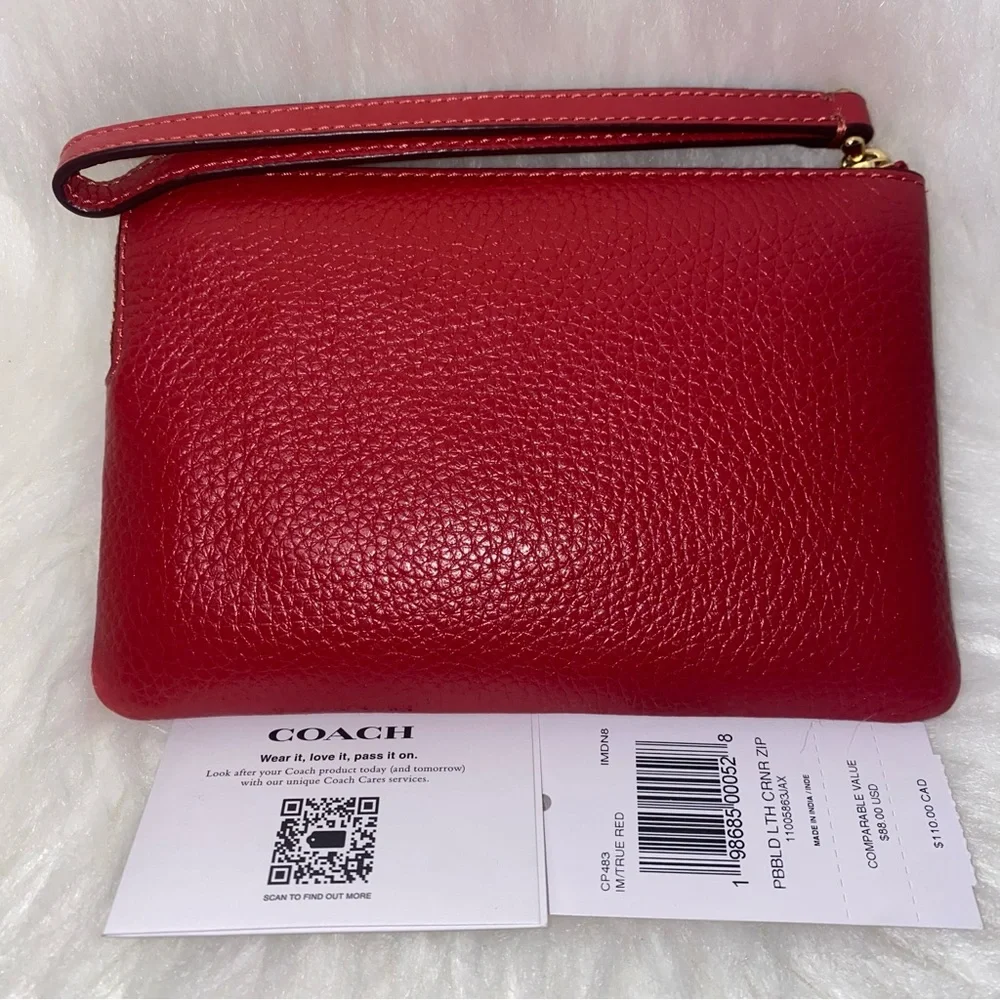 Coach ❤️ Leather Wristlet New True Red